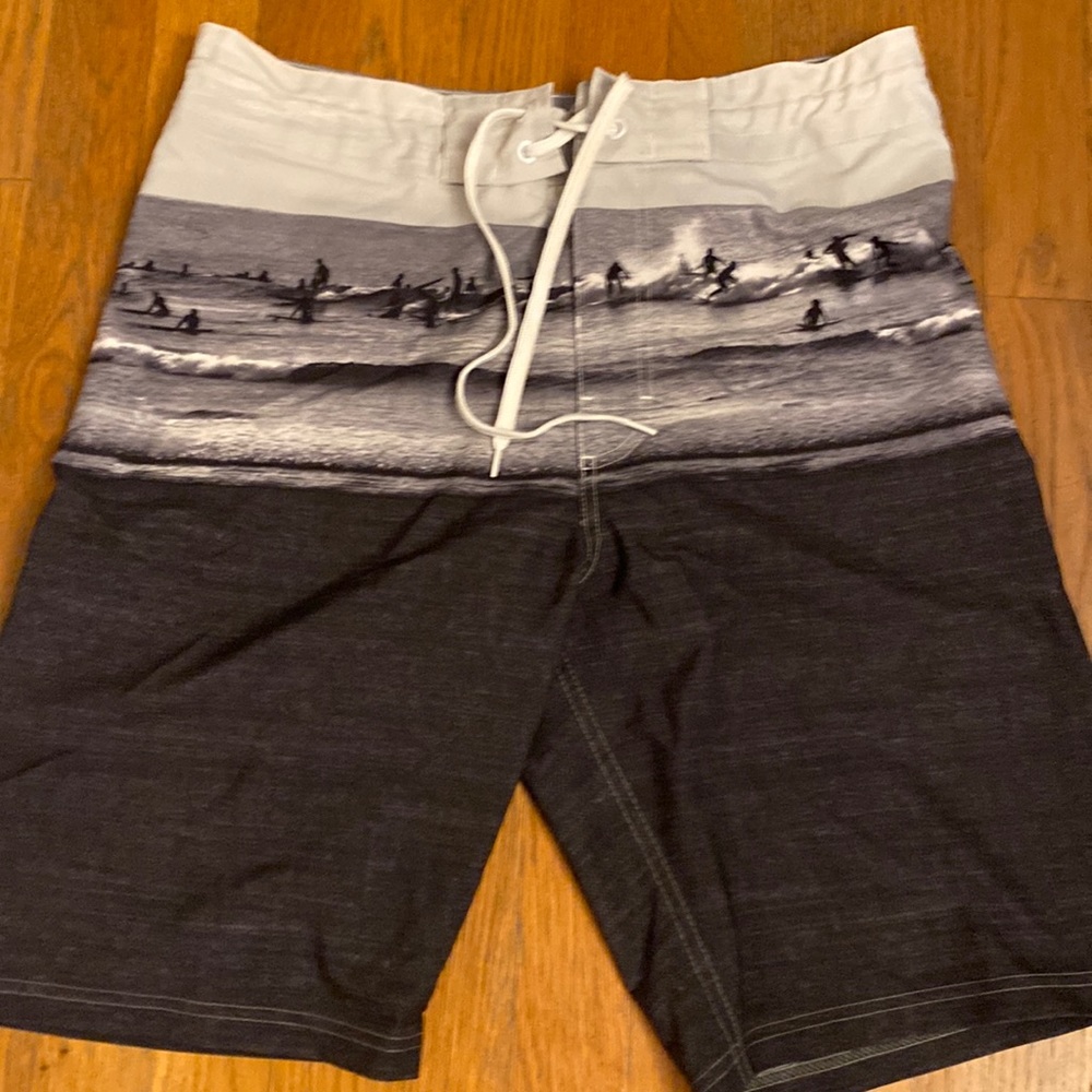 Old Navy board short